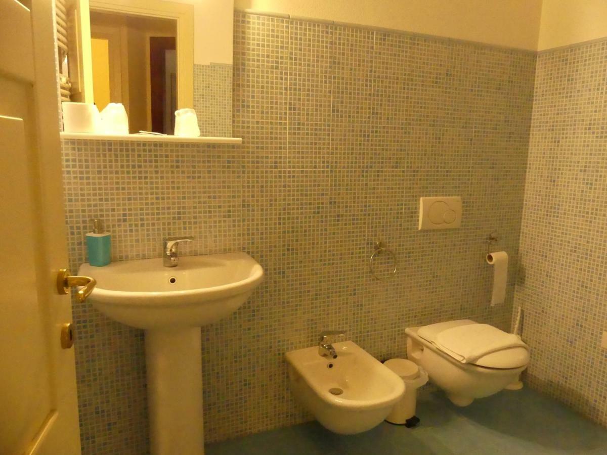 Beb 2000 Hotel Sassari Kültér fotó