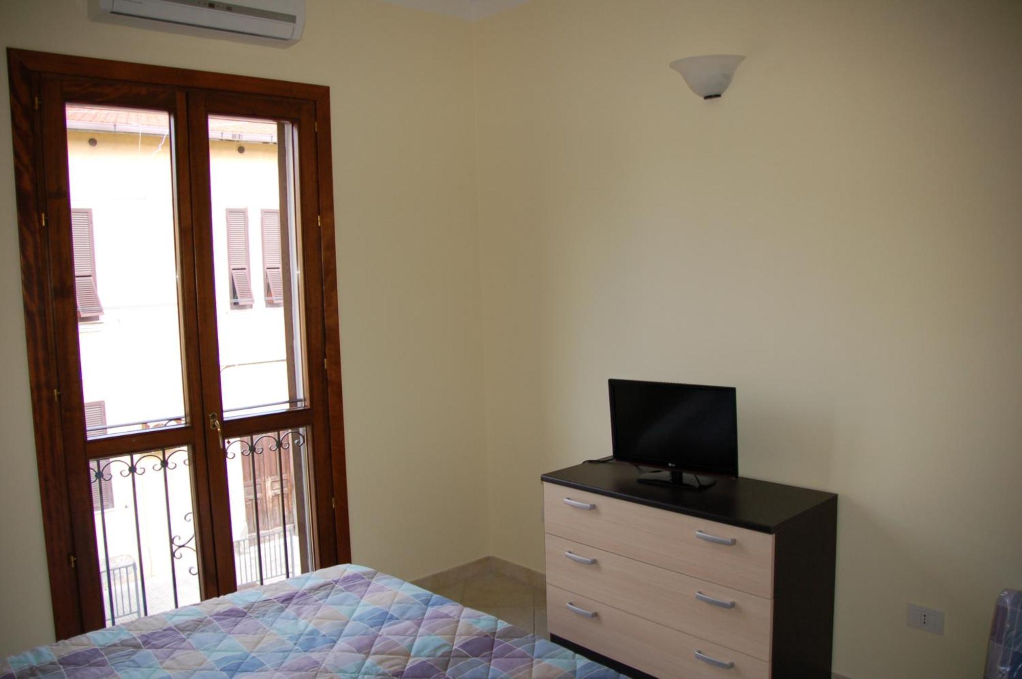 Beb 2000 Hotel Sassari Kültér fotó